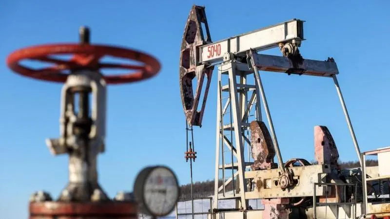 Brent oil price falls below $88 for first time since July 21 amid market jitters tied to Ukraine and Western moves
