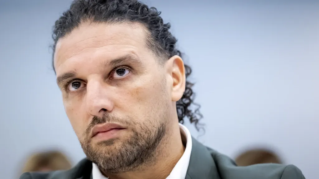 Ali B to speak at business event despite rape conviction