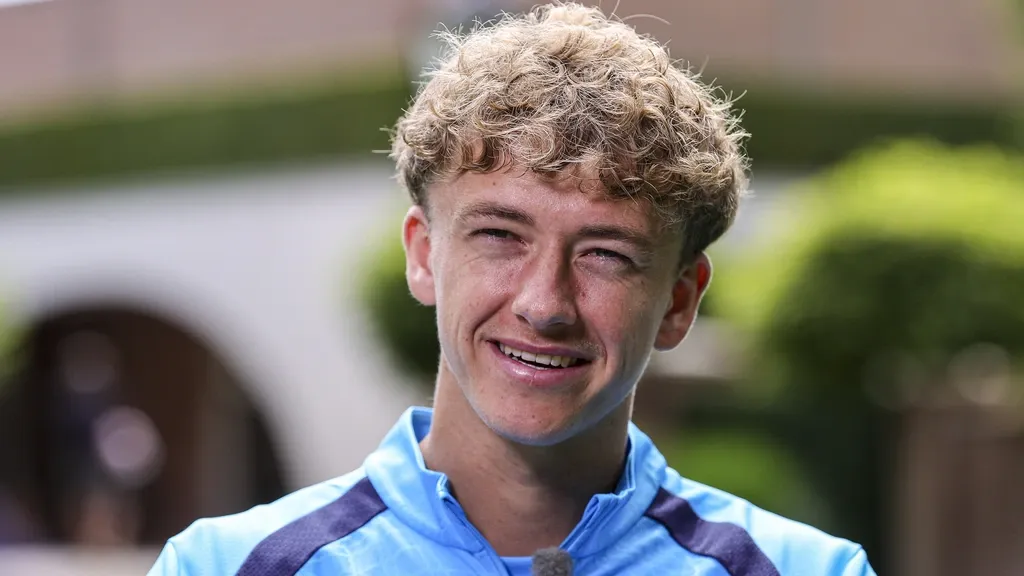 Mijnans arrives at PSV with big goals: 'Champion, play Champions League and make Oranje'