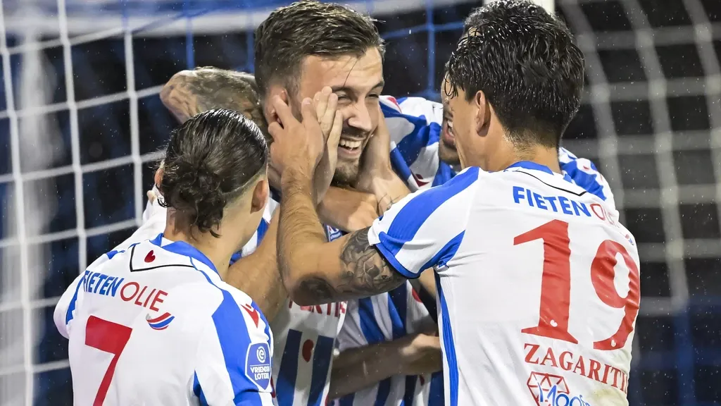 Vente steers Heerenveen to big win with 1,000th goal at Abe Lenstra Stadium