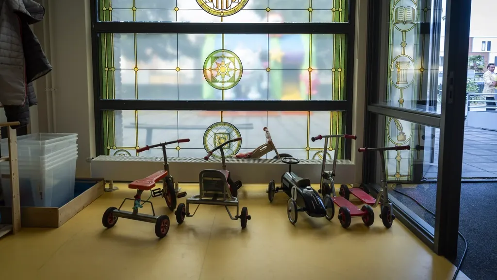 Lower House moves to curb experiments with tiny schools — but is that overreach?