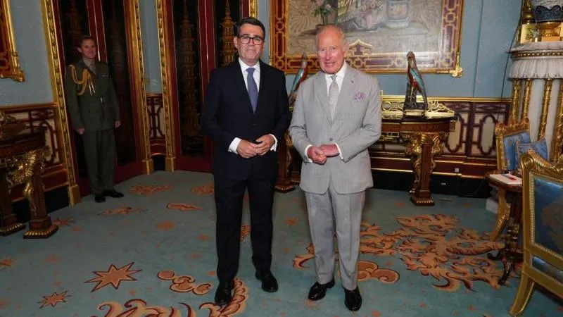 Andy Burnham Sworn In as UK Prime Minister Amid Westminster Uncertainty