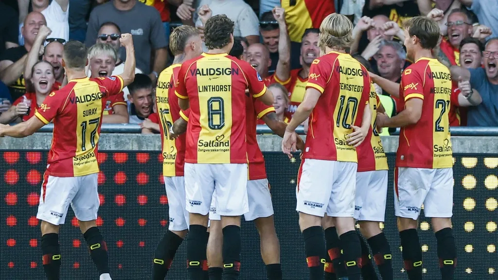 Go Ahead pulls away from promoted outsiders Willem II in second half