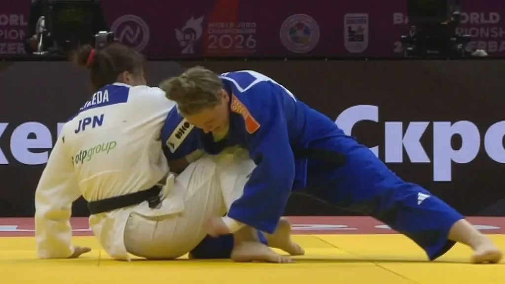 Kamps knocked out in first round at World Judo Championships after move to new weight class