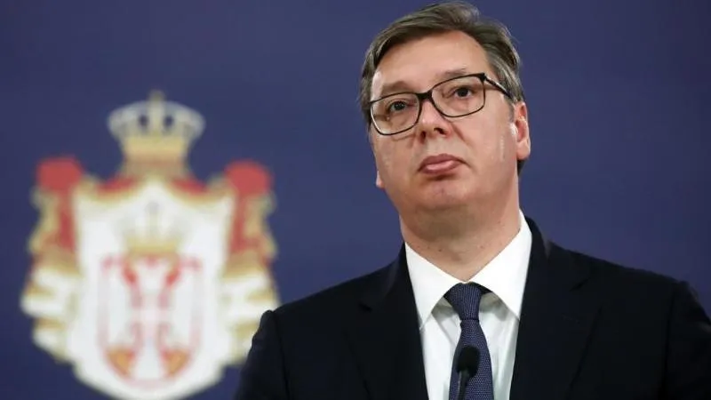Vučić dissolves Serbia's parliament, calls snap elections for October