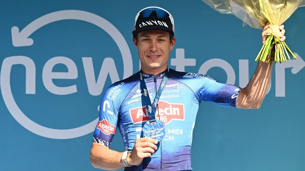 Philipsen edges out Kooij in penultimate Renewi Tour stage, reclaims lead