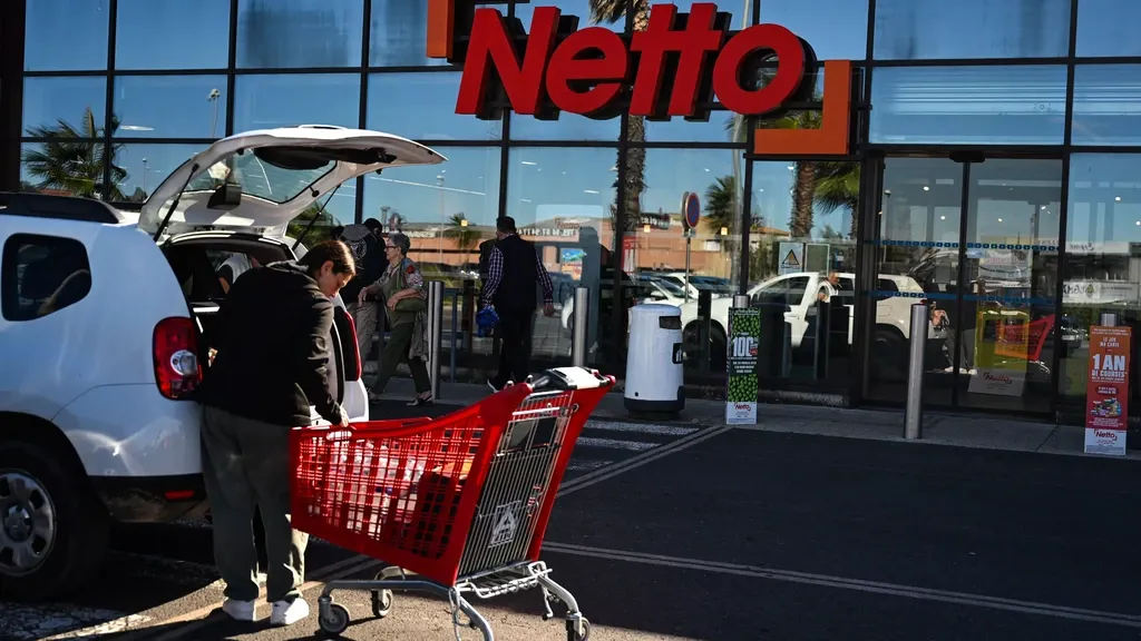 Cyberattack hits French supermarkets, cooling systems set to 50°C