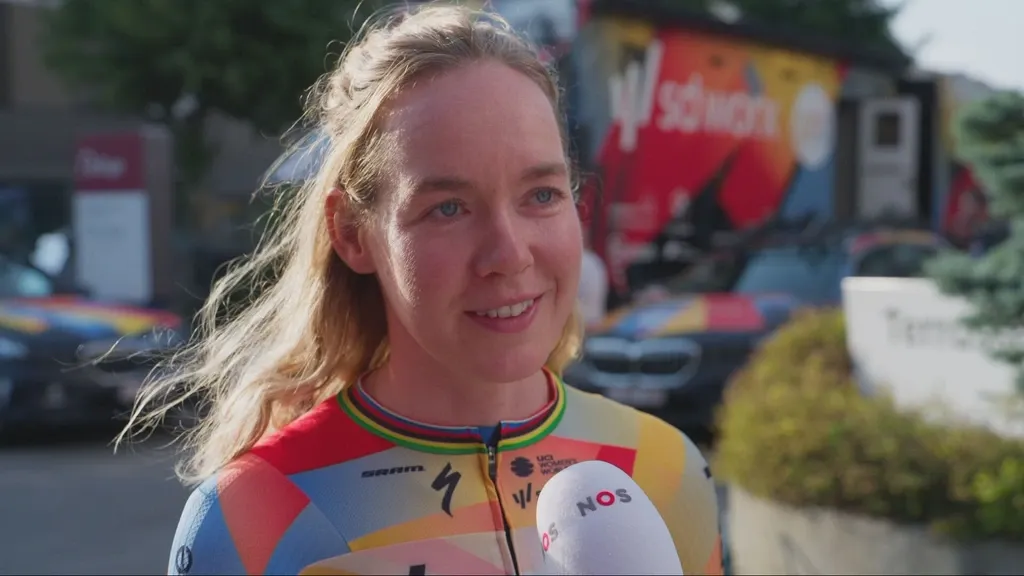 Van der Breggen brings Vuelta and Giro confidence, aiming for a top-five finish in the Tour