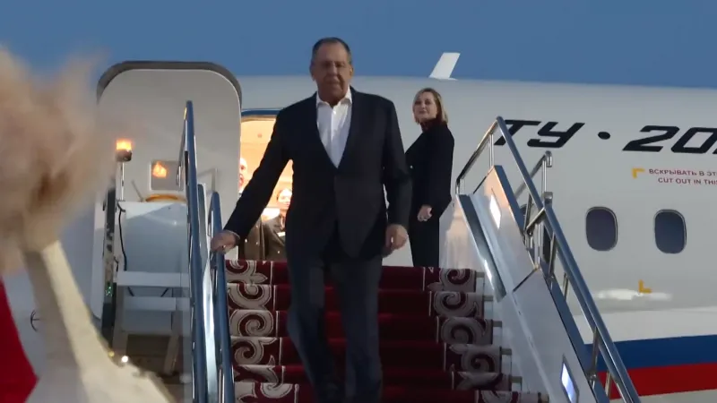 Lavrov Arrives in Kyrgyzstan to Bolster Eurasian Stability