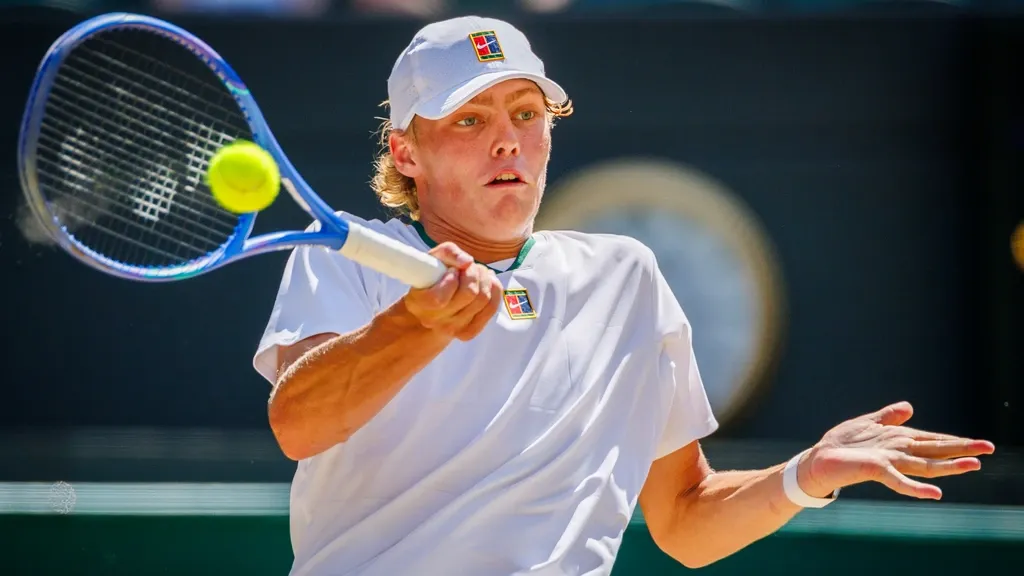 17-year-old son of tennis legend Hewitt pulls off first pro win