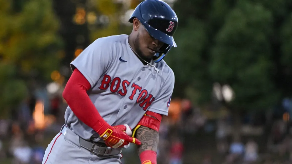 Rafaela shines with two homers as Red Sox upset star-studded Dodgers