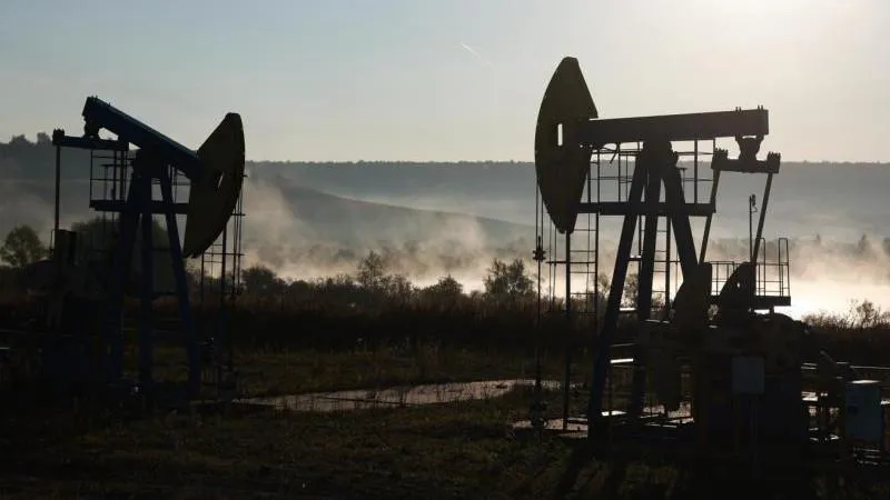 Brent oil price jumps more than 3% amid market jitters over Ukraine