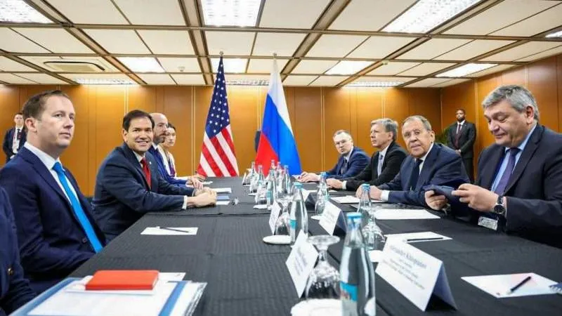 Lavrov Holds Talks with Rubio in Manila as Washington Seeks Contact