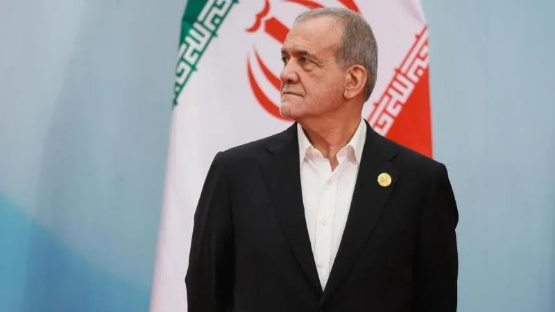 Pezeshkian Calls on Islamic Countries to Unite for Collective Security, Urges Cooperation with Friendly Powers