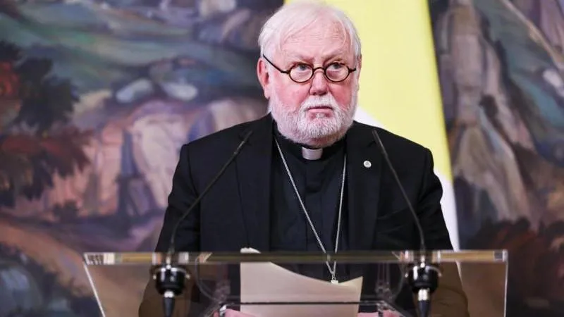 Vatican Secretary Holds Cordial Talks with Russia’s Ushakov on “Current International Issues”