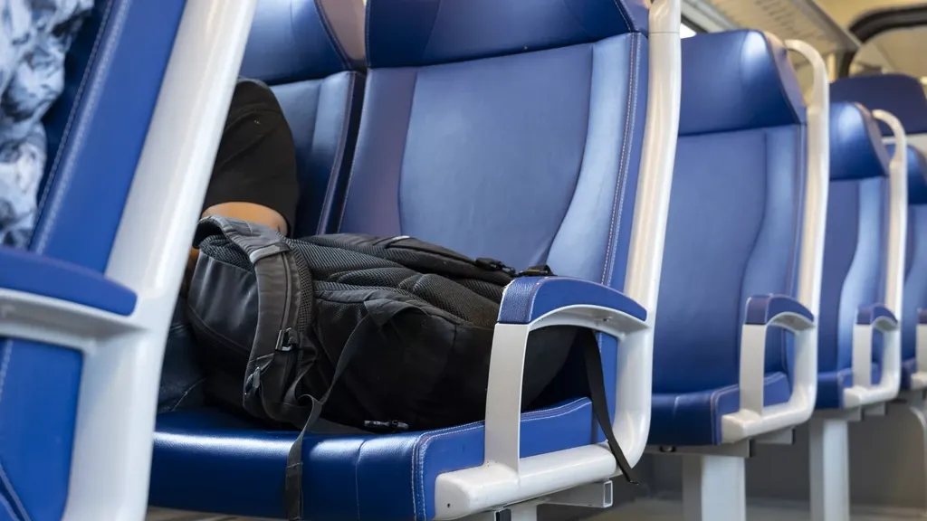NS abandons ban on bag on empty seat, strike compensation scaled back