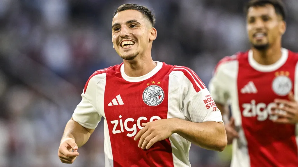 Ajax convincingly into third qualifying round of Conference League, Gloukh hat-trick