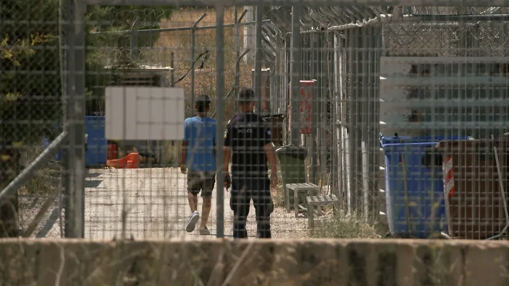 Greece's asylum system 'frozen' since migration pact — asylum seekers left trapped