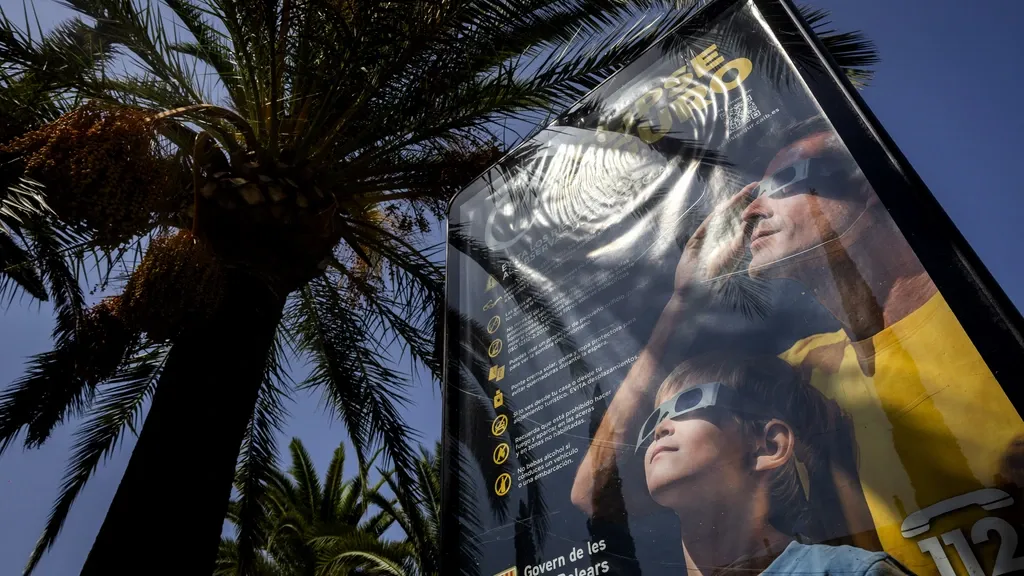 Rare solar eclipse approaching, Spanish accommodations seize the chance to hike prices