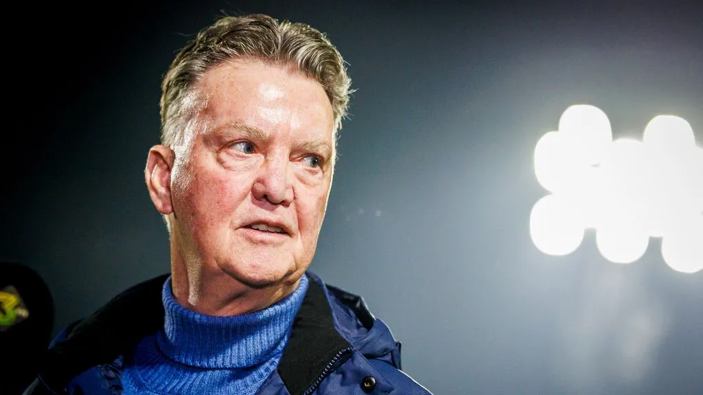 Van Gaal still not approached by KNVB, which opts for 'prudence over haste'