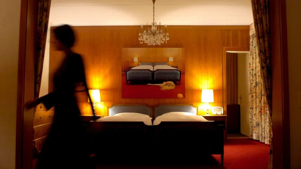 Self check-in at hotels increasingly common: 'You can ask questions via the chat'