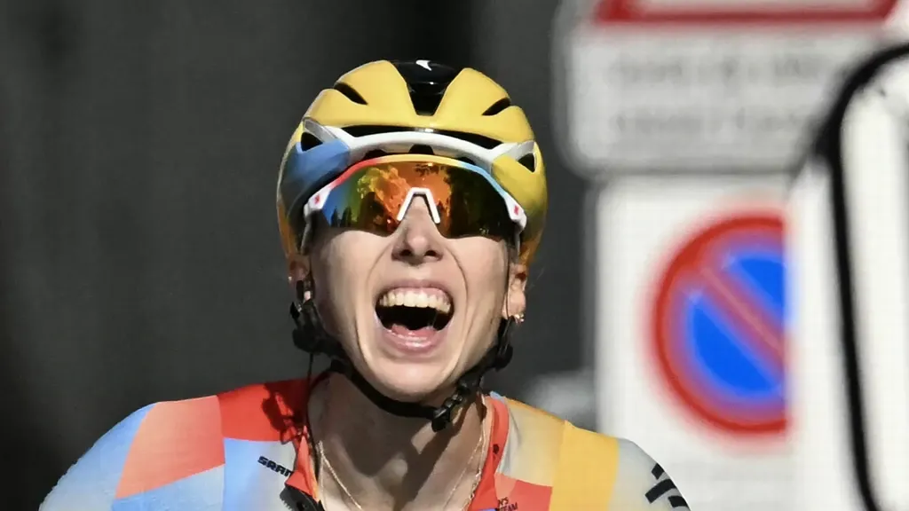 Wiebes wins again in Tour of Chongming — hat-trick and overall victory within reach