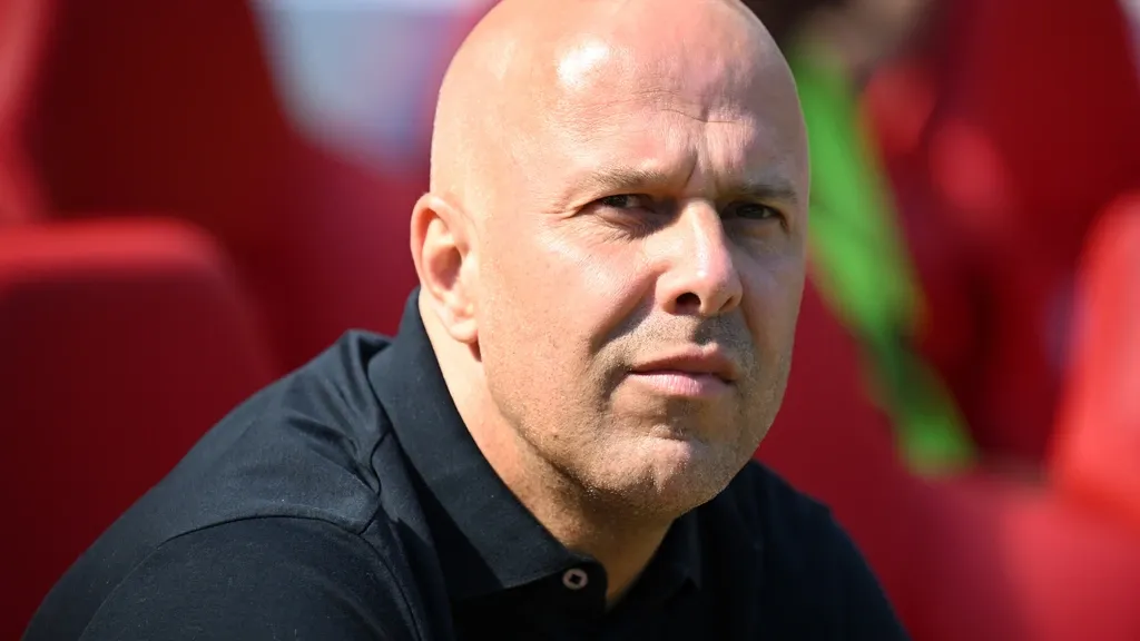 Slot will not become the new Netherlands national coach, stays in club football