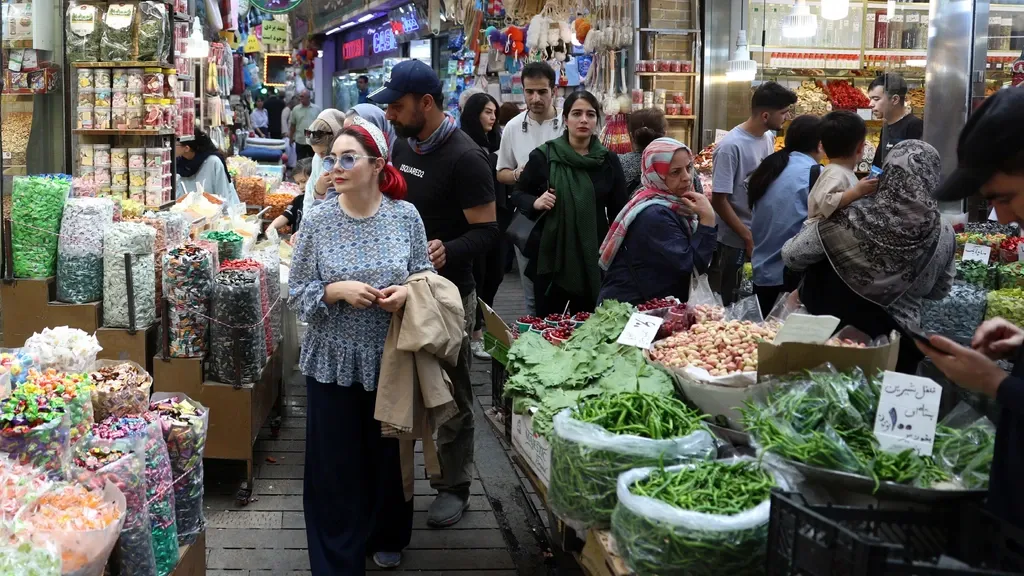 Economists Doubt Impact of US Sanctions on Iran — A Desperate Gesture