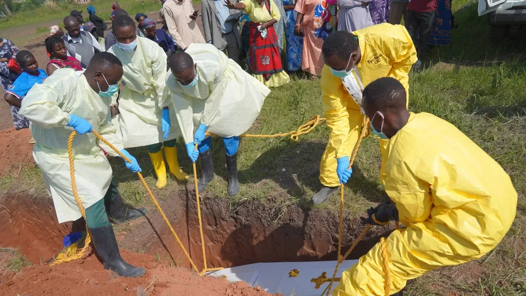 Leiden hospital prepares to receive Ebola-infected aid worker