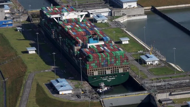 FT: Panama Canal transit fee soars 16-fold amid water shortages and rerouted traffic