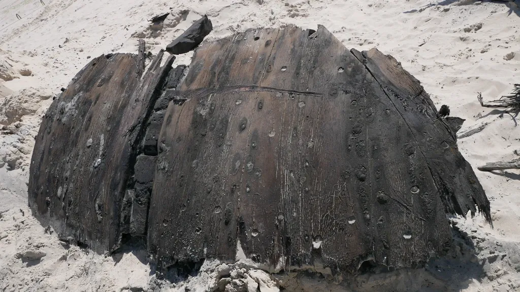 'Centuries-old Dutch ship found on German Wadden Island'